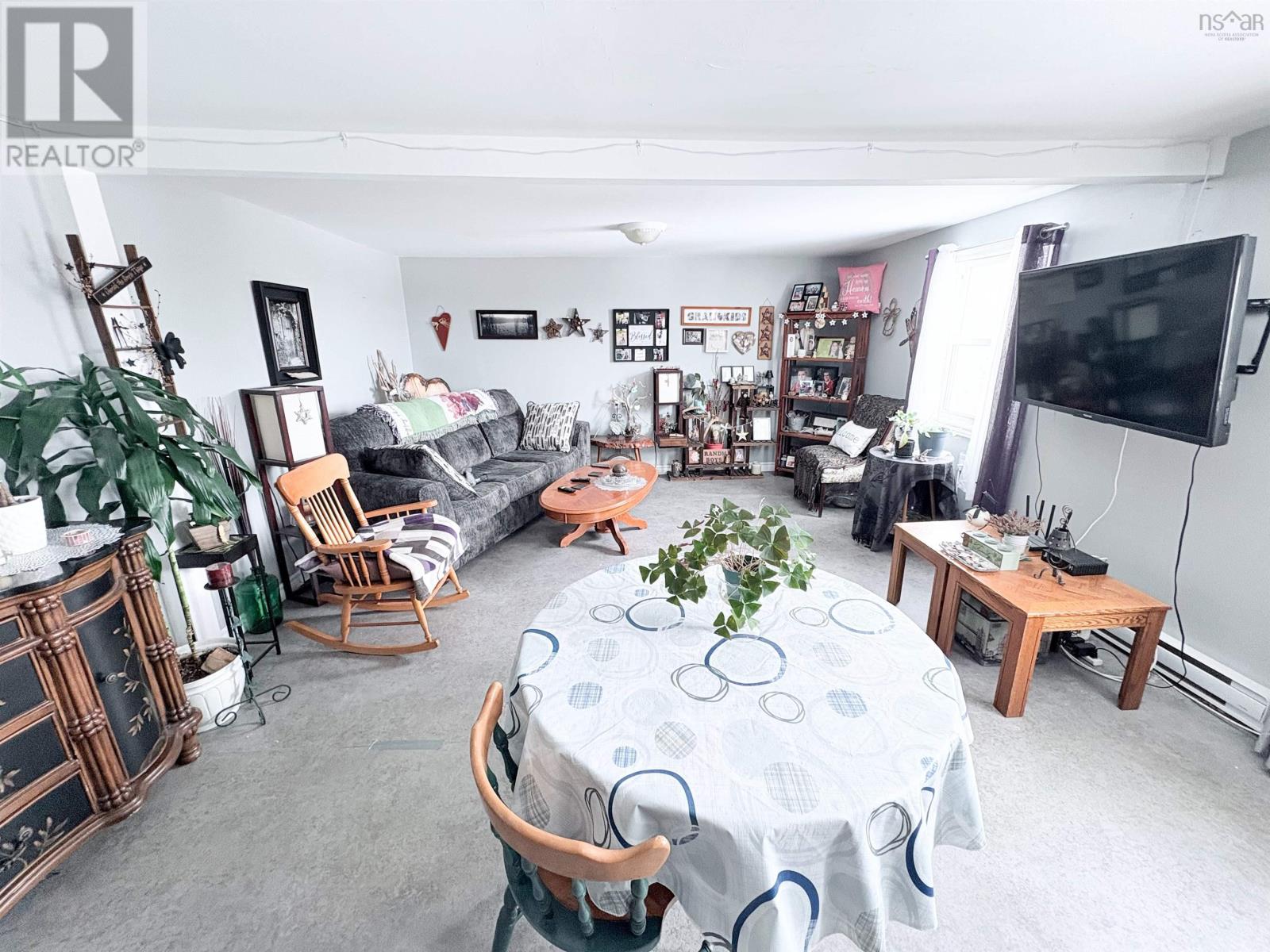 Property 34 of 39 of 9 Burchell Street