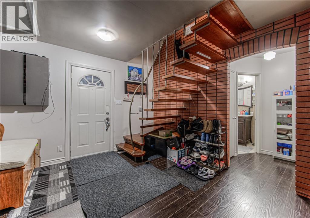 119 WALKER Street - 20