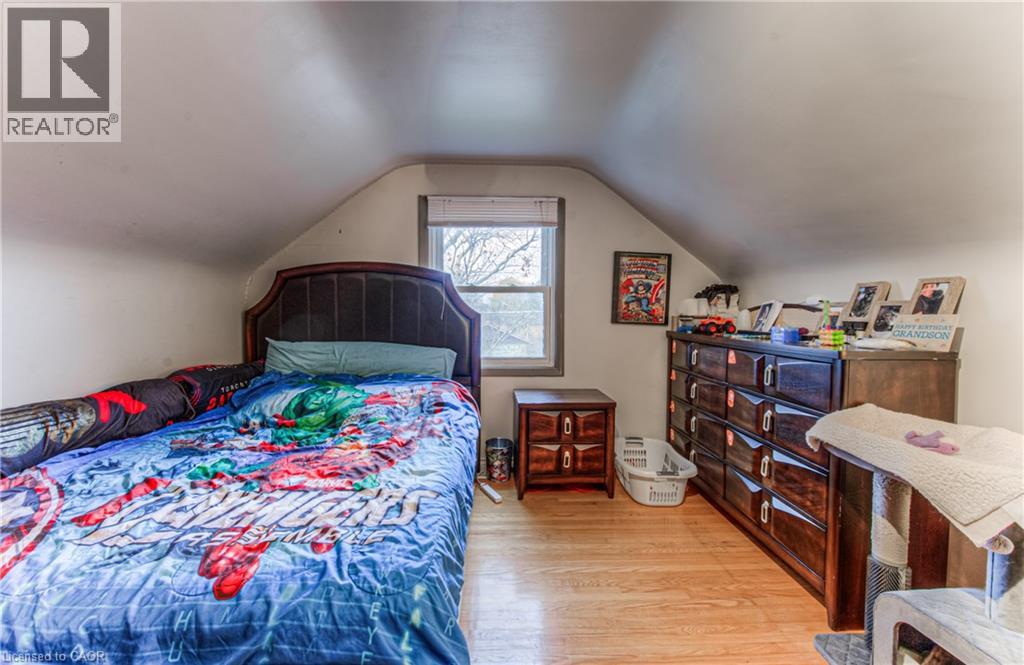 119 WALKER Street - 23