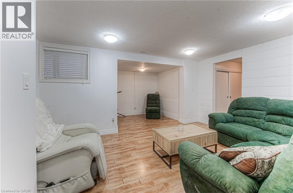 119 WALKER Street - 25