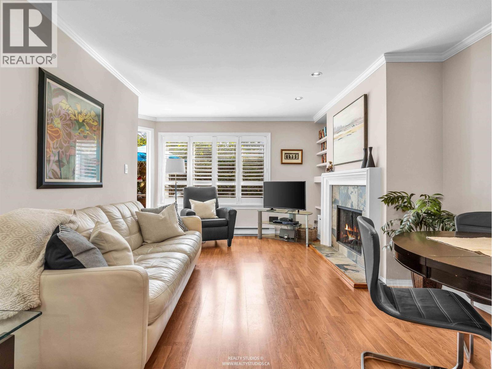 109 555 W 14TH AVENUE, Vancouver