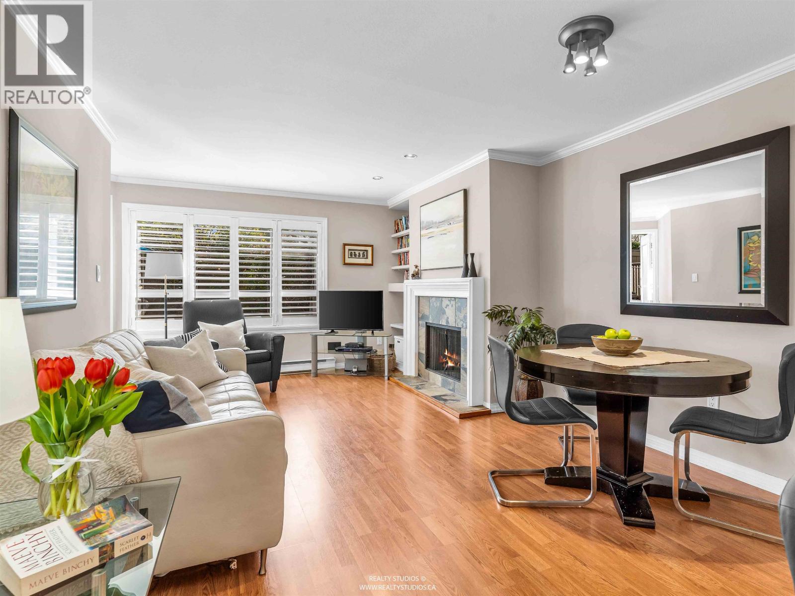 109 555 W 14TH AVENUE, Vancouver