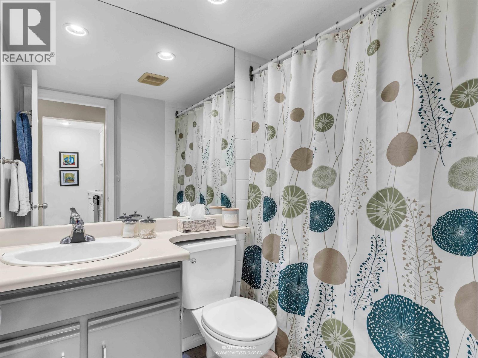 109 555 W 14TH AVENUE, Vancouver