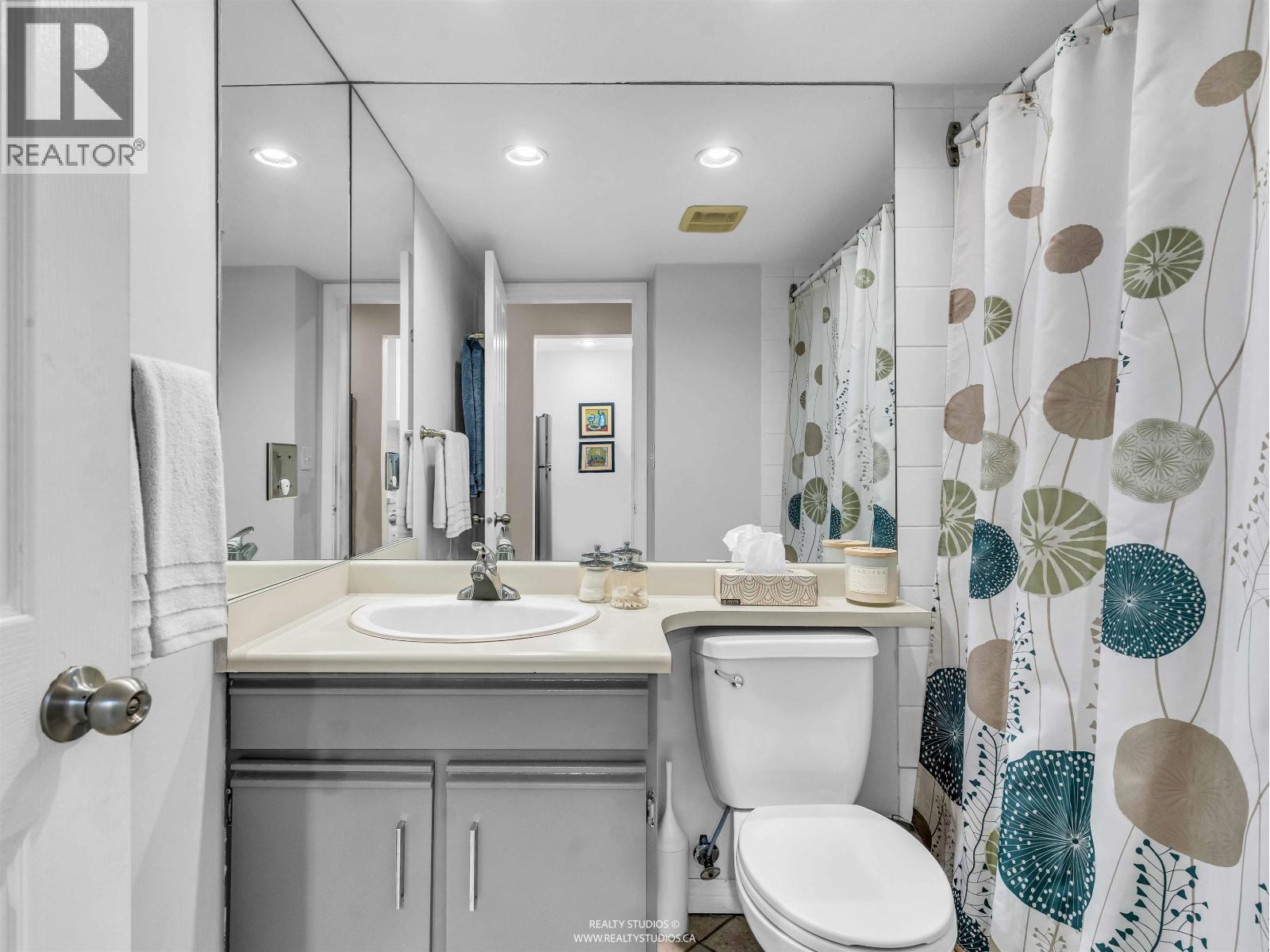 109 555 W 14TH AVENUE, Vancouver