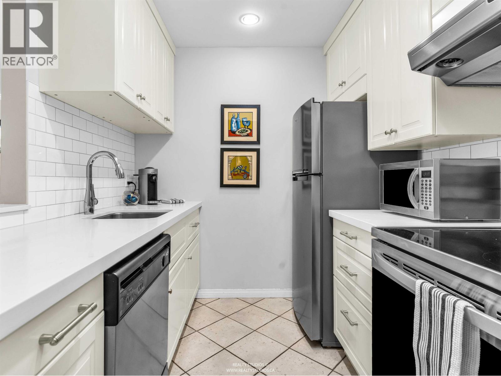 109 555 W 14TH AVENUE, Vancouver