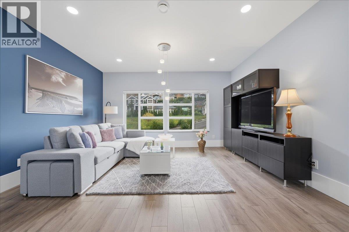 25507 BOSONWORTH AVENUE, Maple Ridge