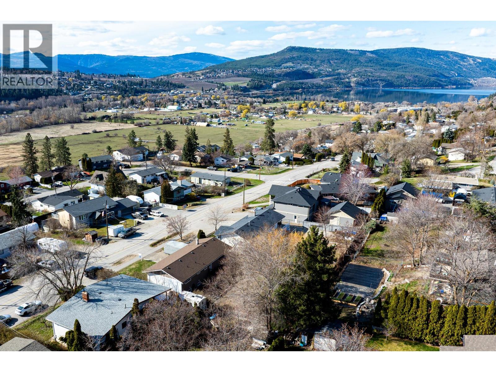  10651 Sherman Drive, Lake Country