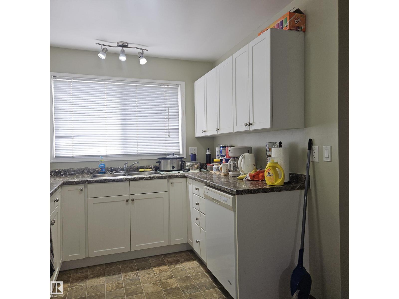 8317 69 AV NW, Edmonton