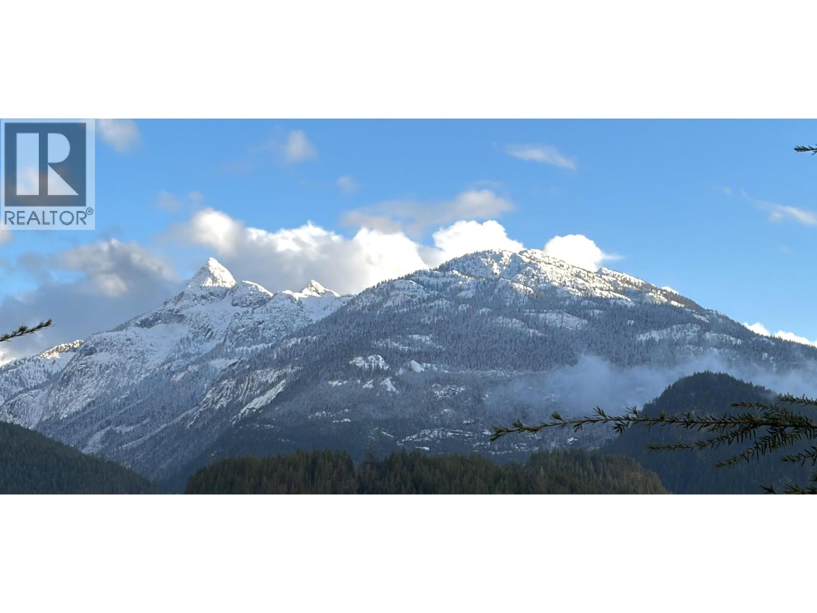 2934 HUCKLEBERRY DRIVE, Squamish