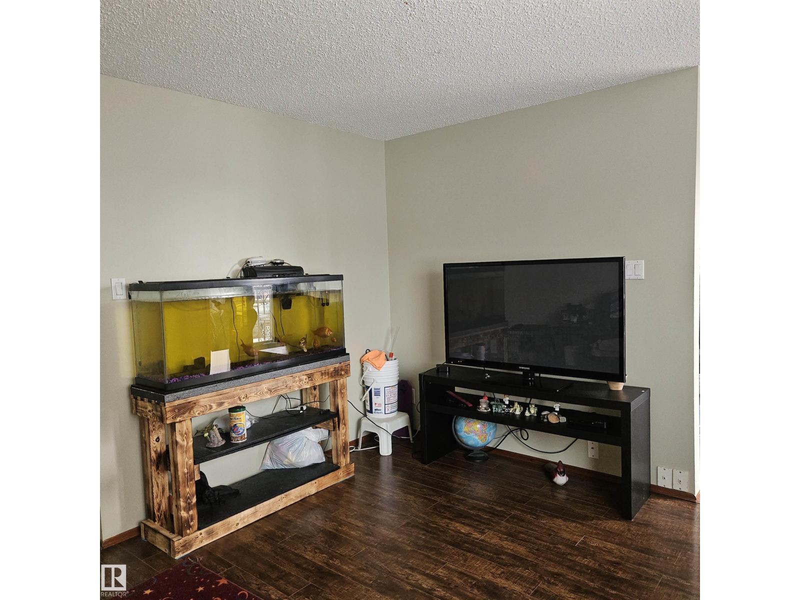 8317 69 AV NW, Edmonton