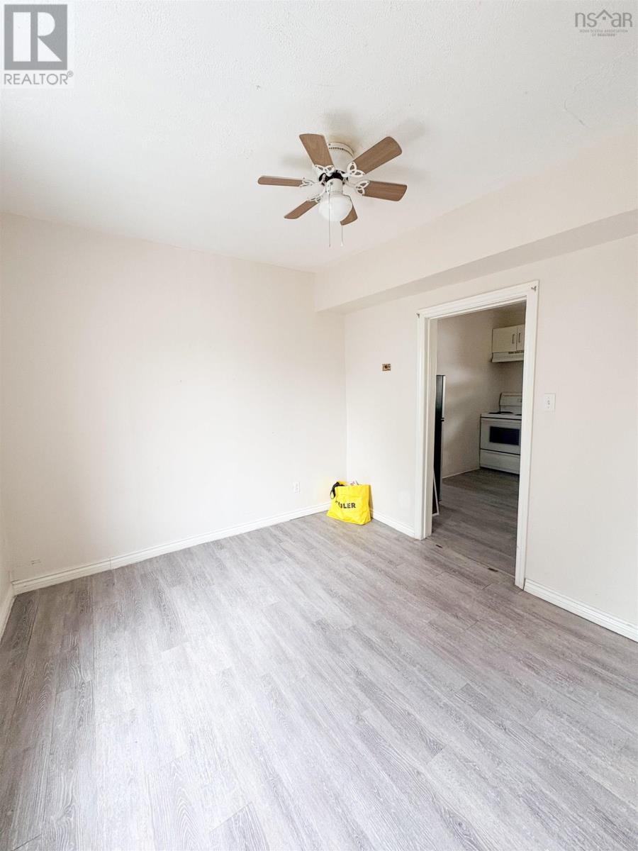 Property 2 of 39 of 9 Burchell Street