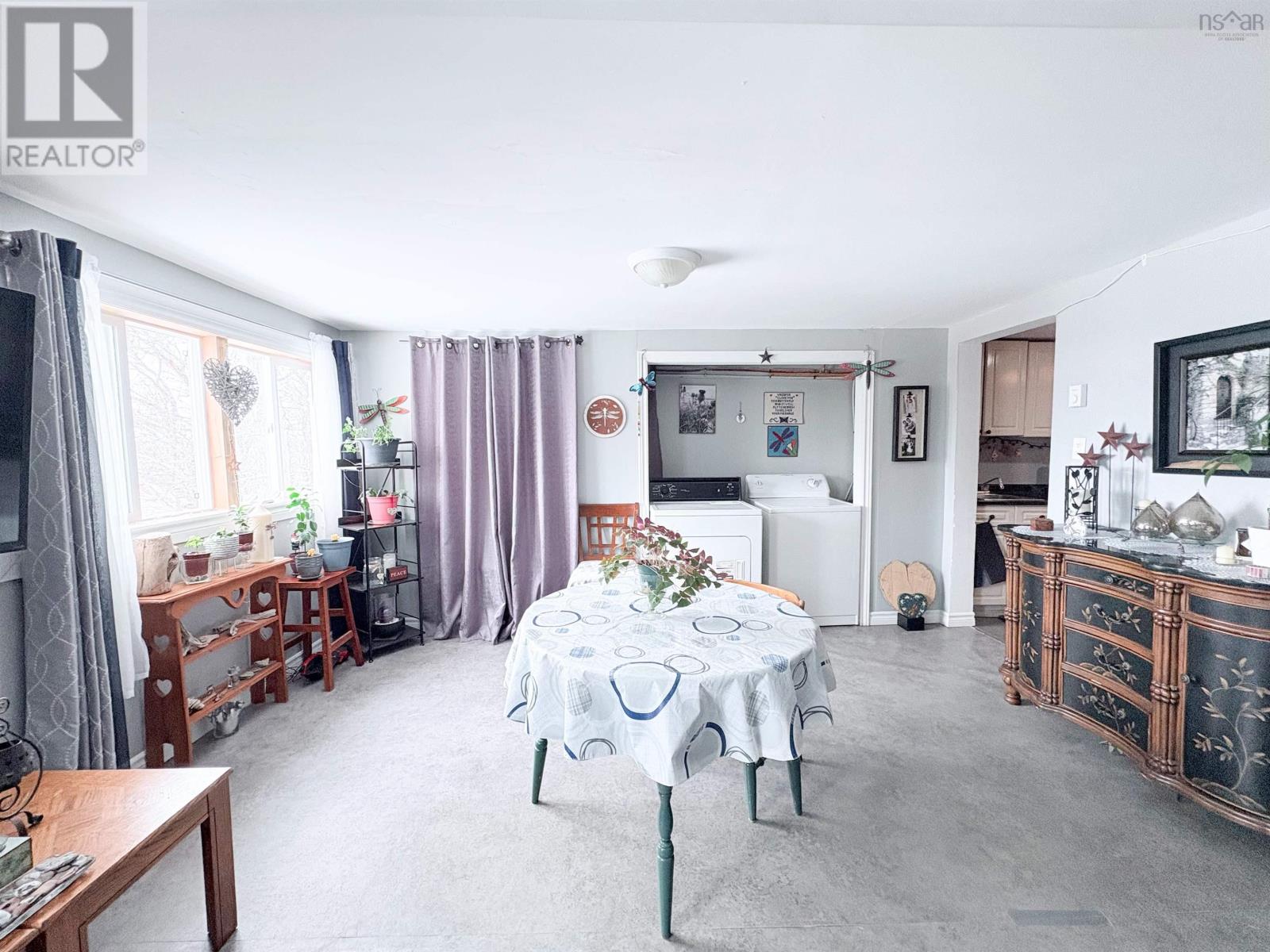 Property 35 of 39 of 9 Burchell Street