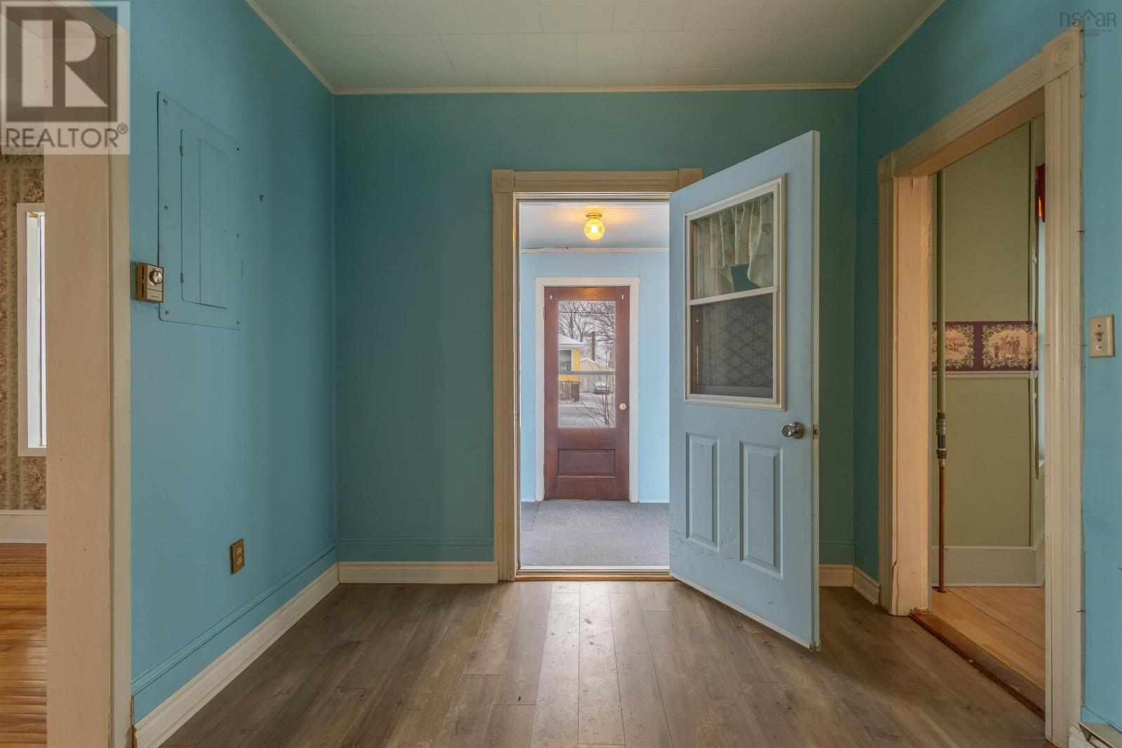 Property 30 of 41 of 19 Beech Street