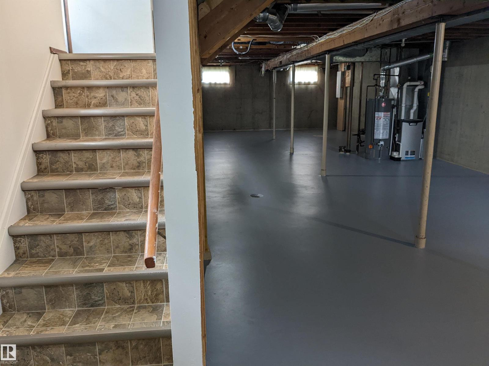 8315 69 AV NW, Edmonton