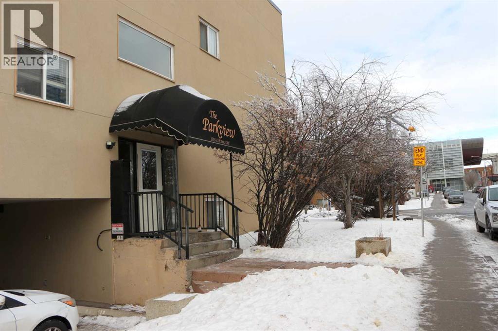 Single Family House for Sale in    Avenue SW Sunalta Calgary 