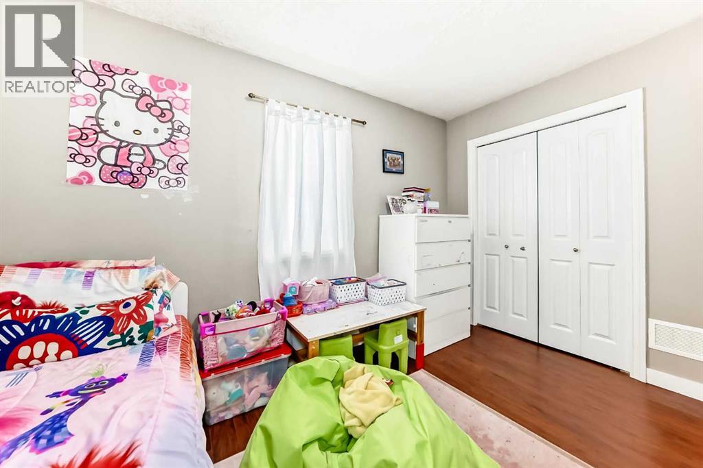 Single Family House Bungalow for Sale in   Avenue NW West Hillhurst Calgary 