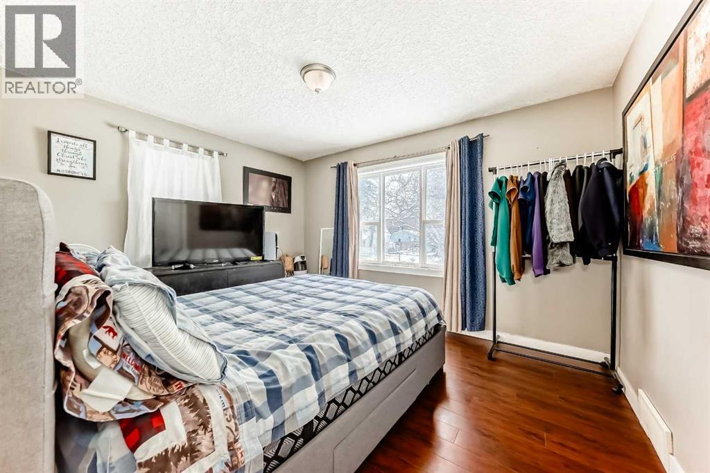 Single Family House Bungalow for Sale in   Avenue NW West Hillhurst Calgary 