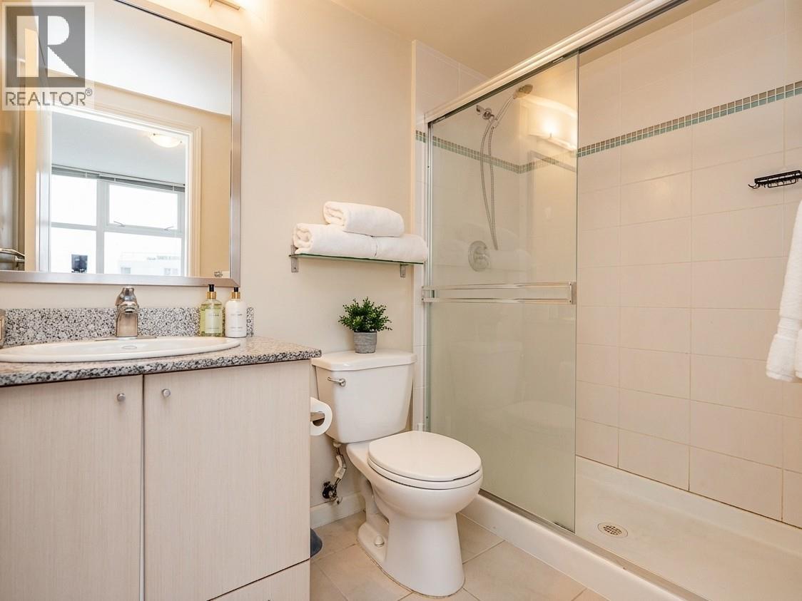 903 9262 UNIVERSITY CRESCENT, Burnaby