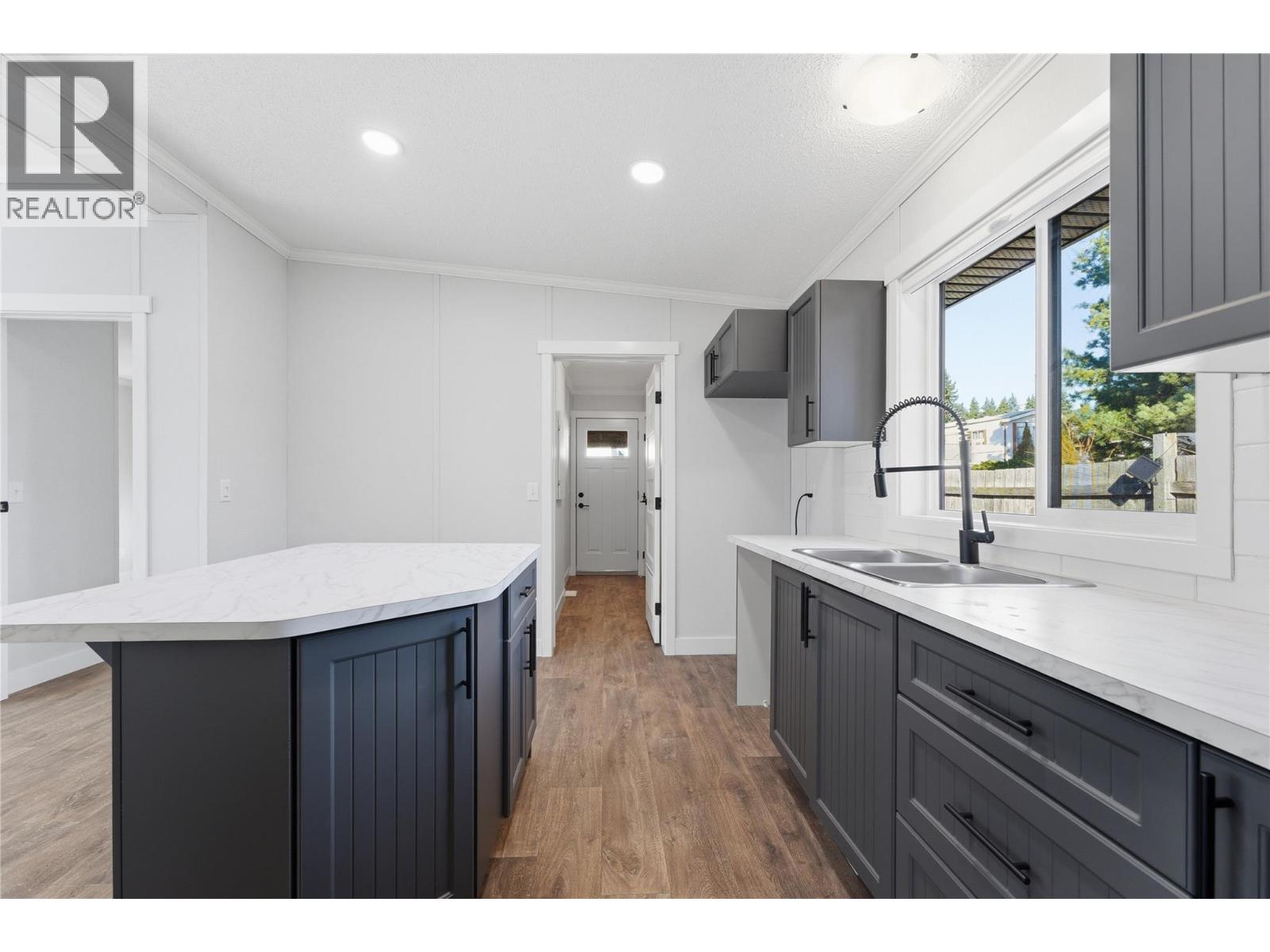 #42 1361 30 STREET SE - 12