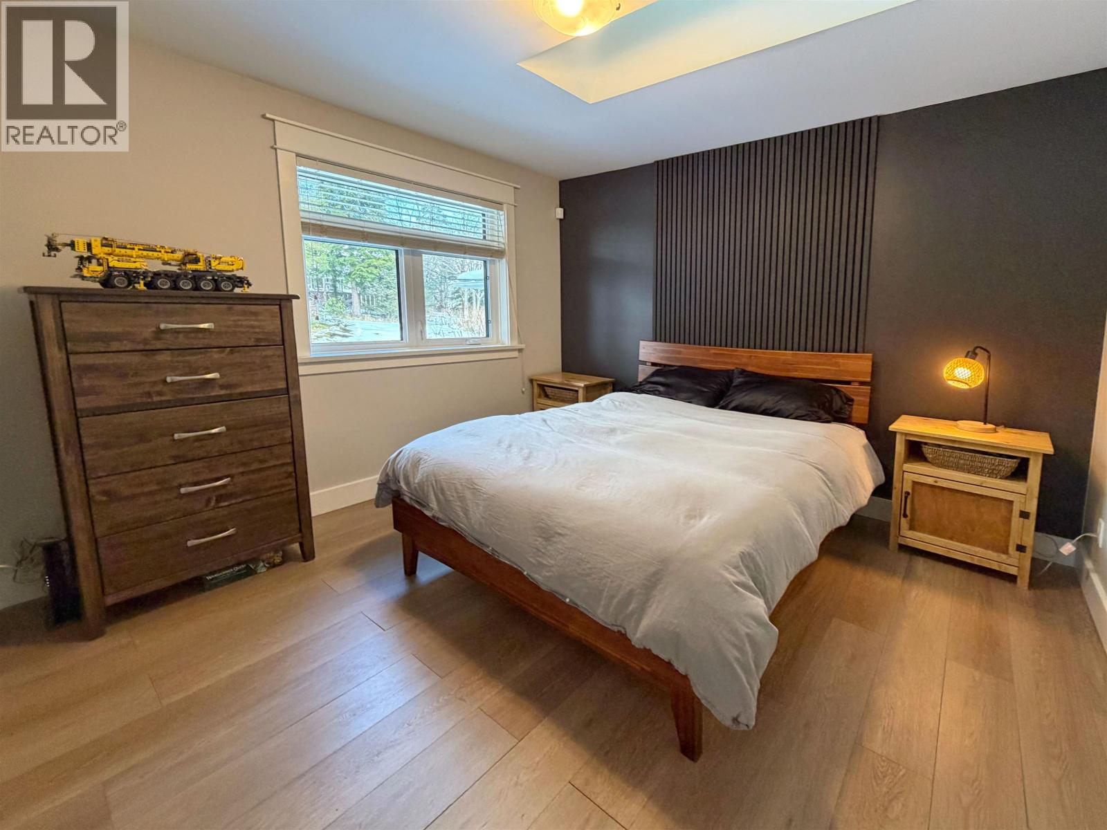 515 W 5TH AVENUE - 23