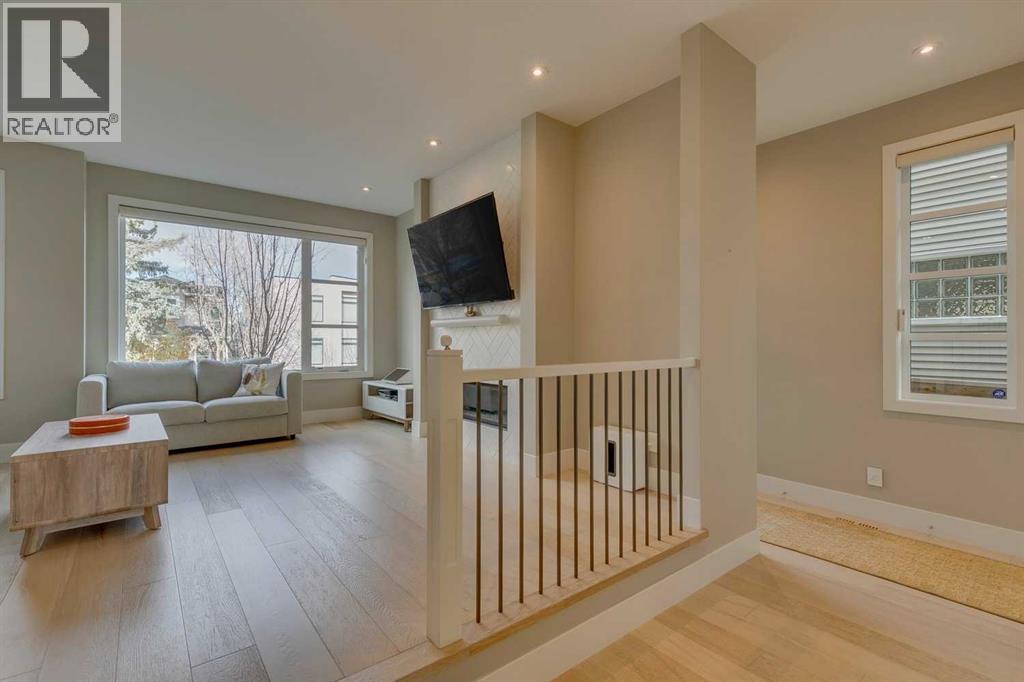 Single Family House for Sale in   Avenue SW South Calgary Calgary 