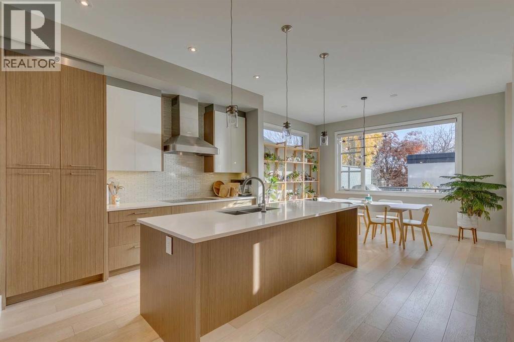 Single Family House for Sale in   Avenue SW South Calgary Calgary 