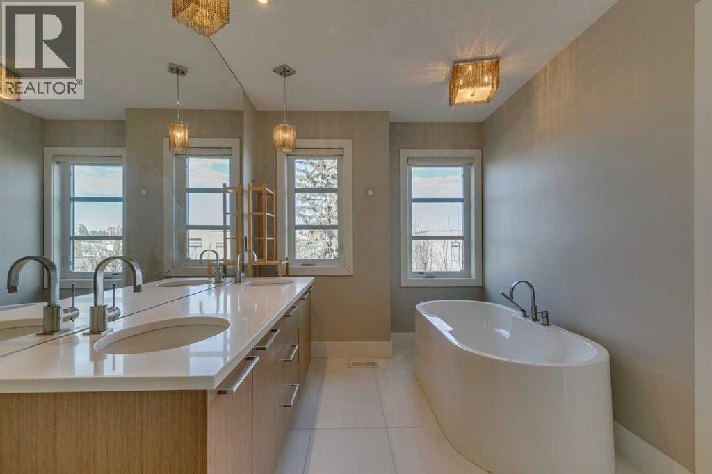 Single Family House for Sale in   Avenue SW South Calgary Calgary 