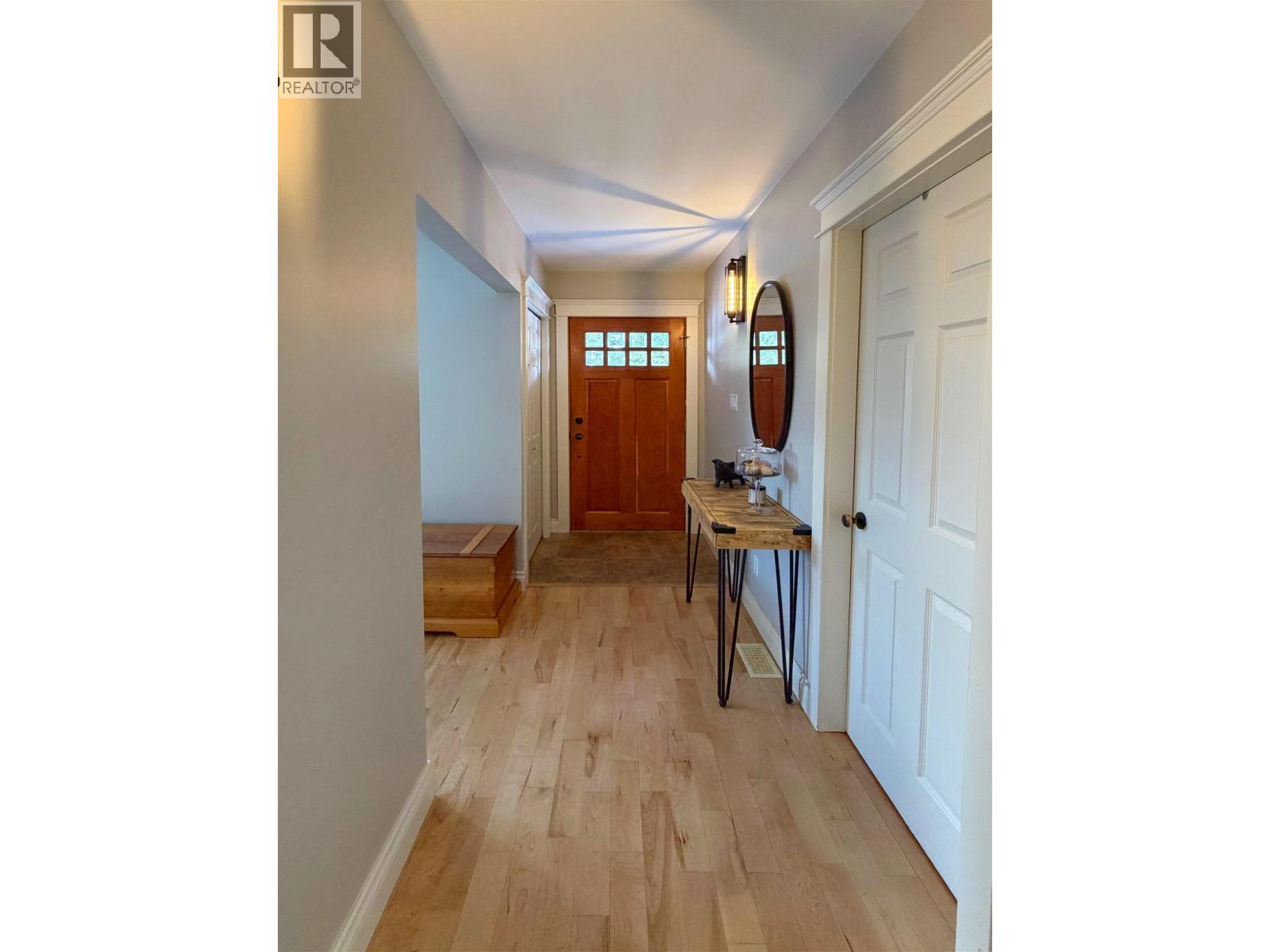 515 W 5TH AVENUE - 28