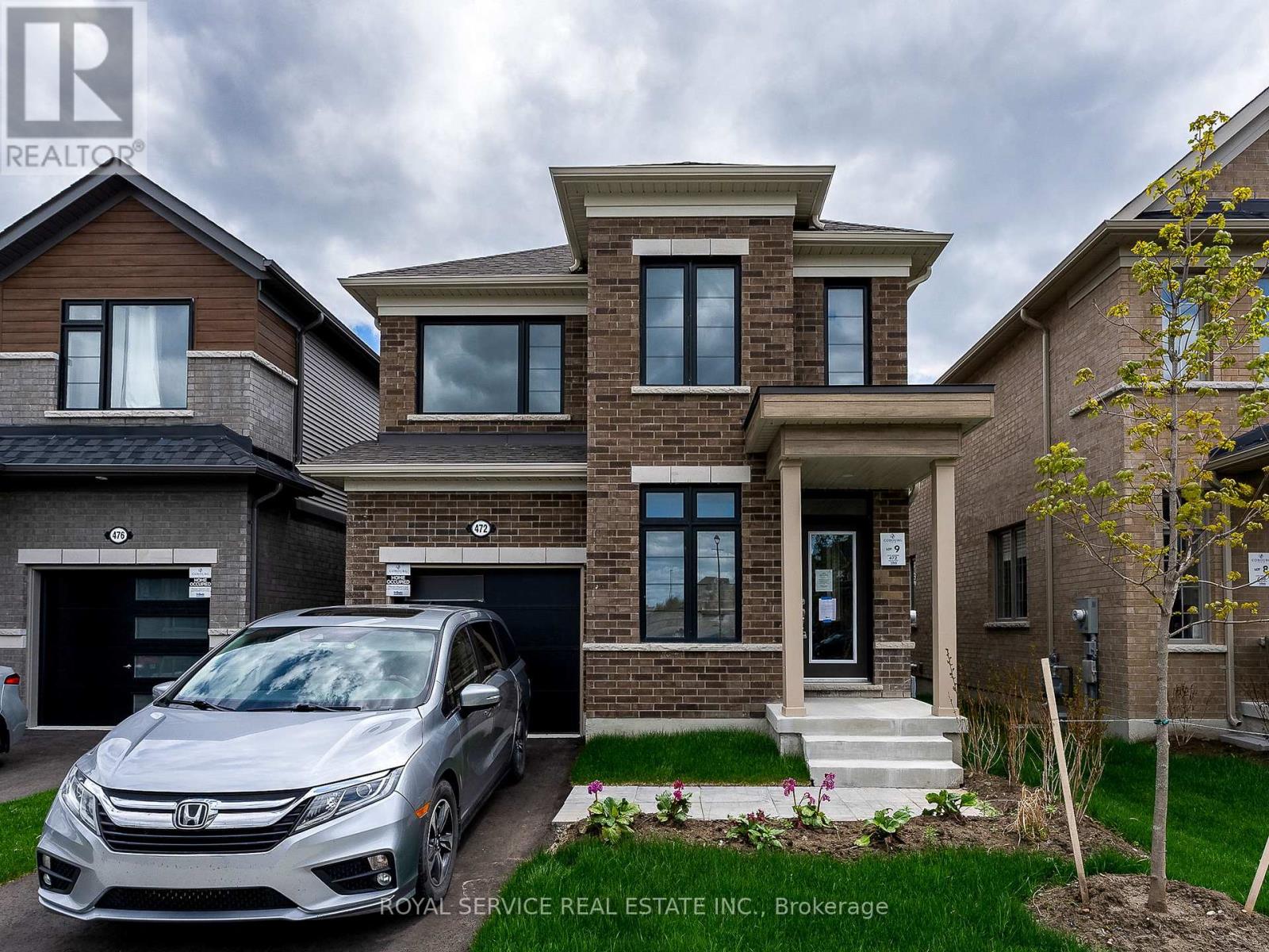 472 TREVOR STREET - 1