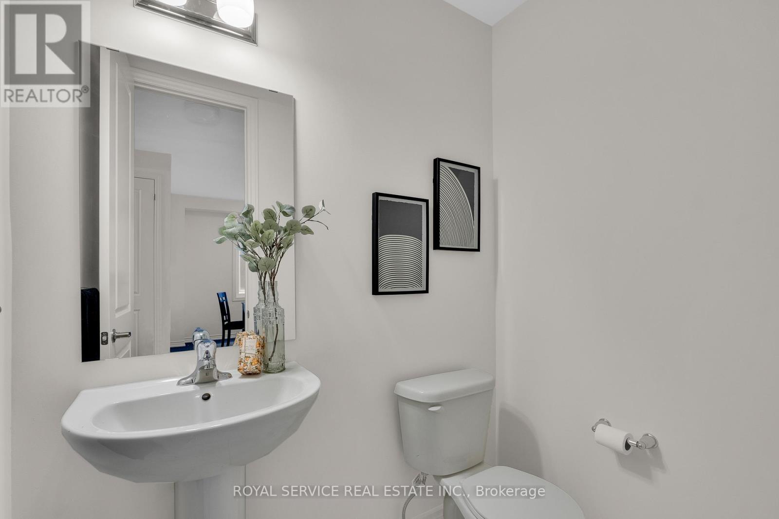 472 TREVOR STREET - 14