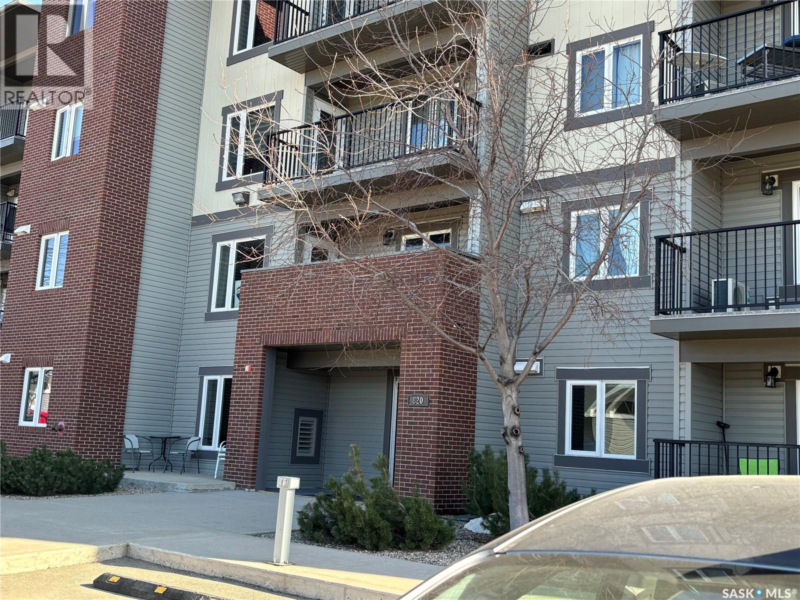 #205 820 5th STREET NE - 2