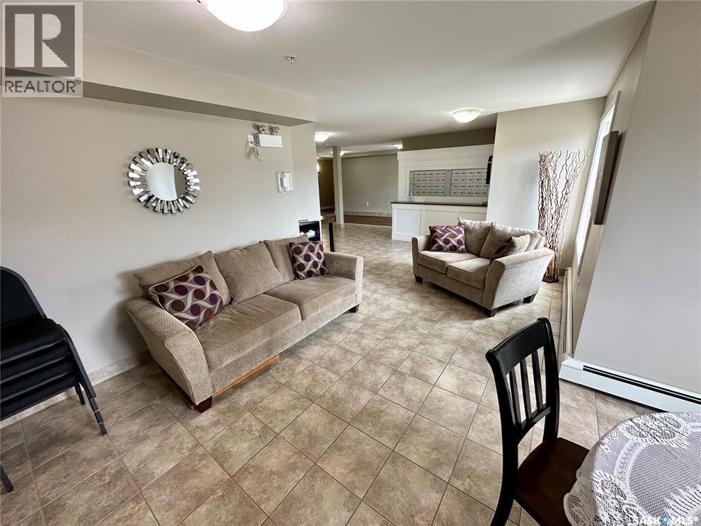 #205 820 5th STREET NE - 3
