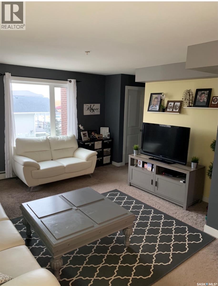 #205 820 5th STREET NE - 5