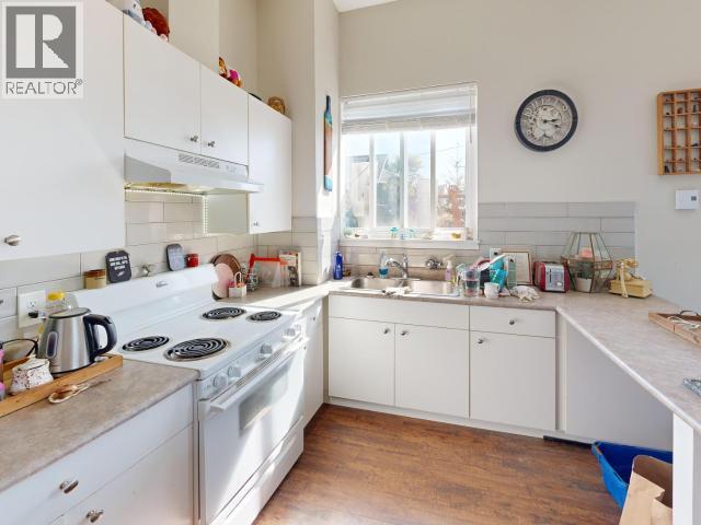 4566 MARINE AVE - 14