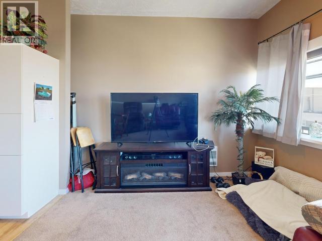 4566 MARINE AVE - 27