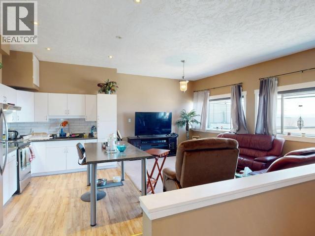 4566 MARINE AVE - 24