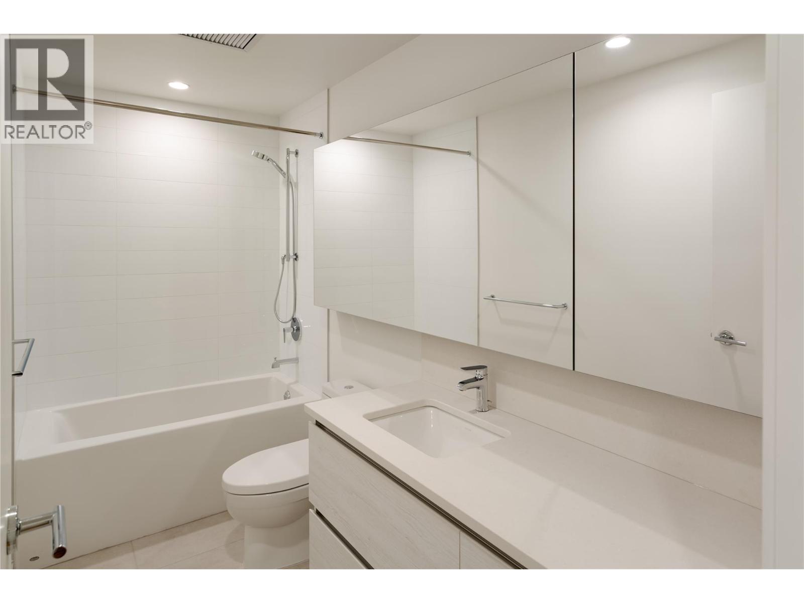 #707 238 LEON AVENUE - 39