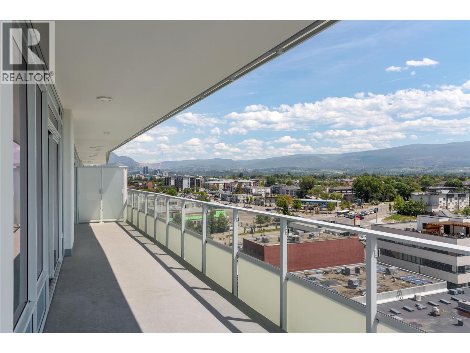 #707 238 LEON AVENUE - 46