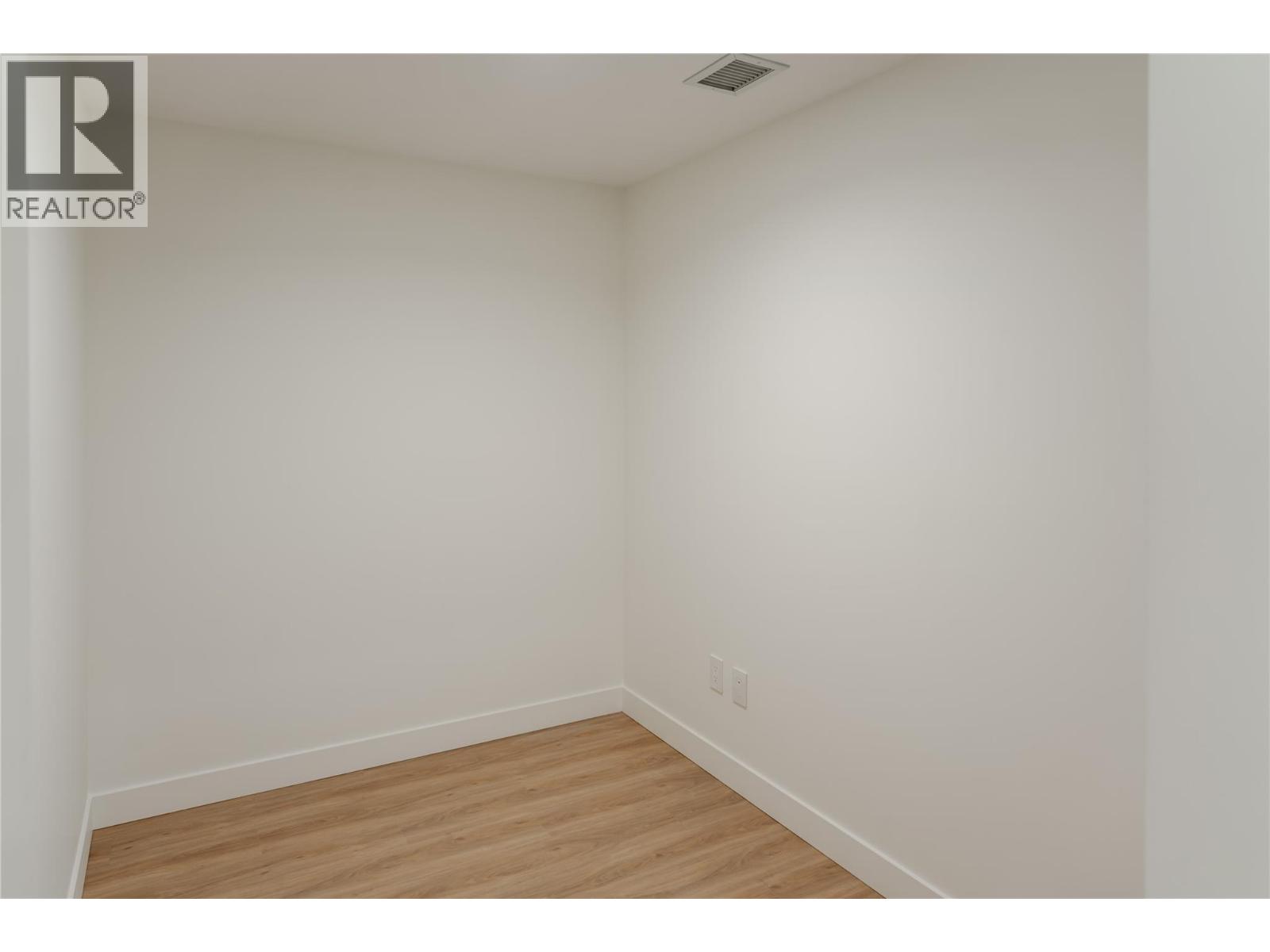 #707 238 LEON AVENUE - 41