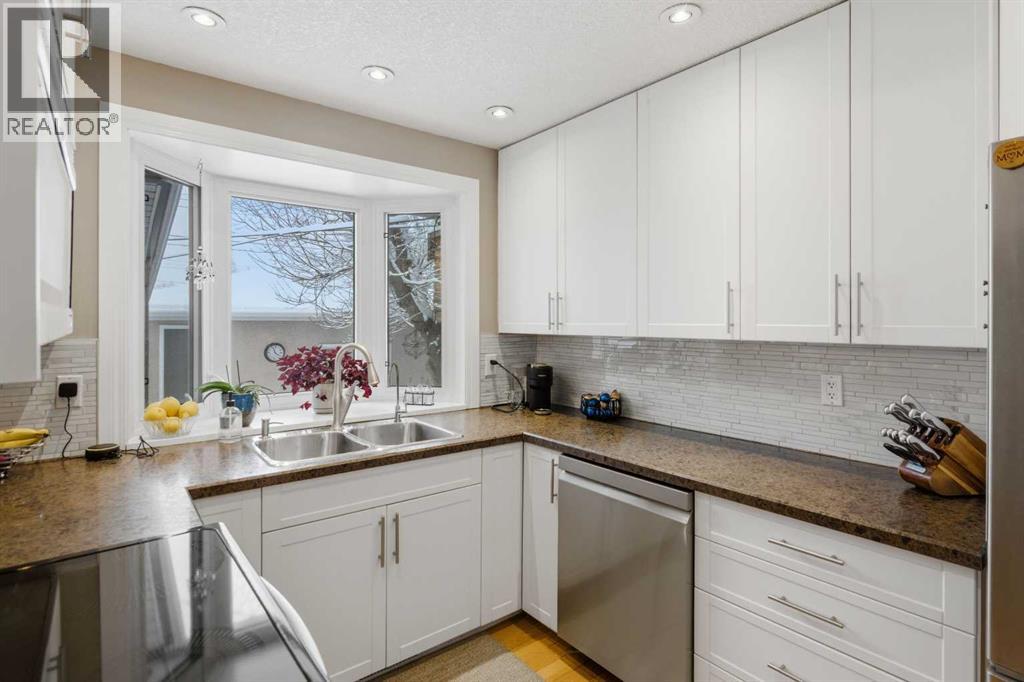 Single Family House Bungalow for Sale in  Athlone Road SE Acadia Calgary 