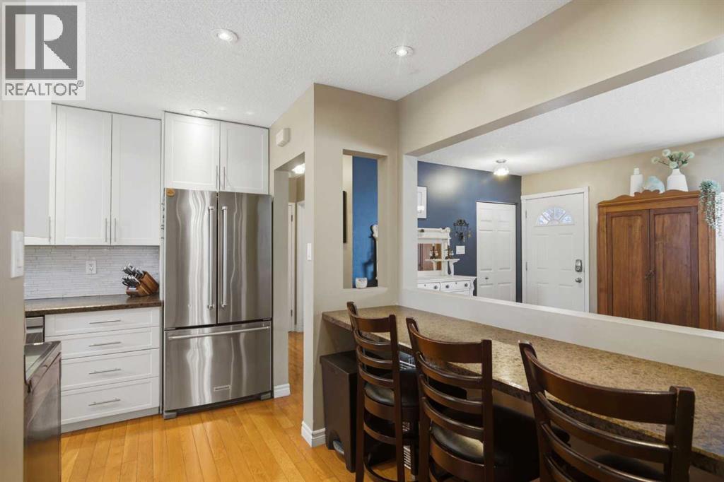 Single Family House Bungalow for Sale in  Athlone Road SE Acadia Calgary 