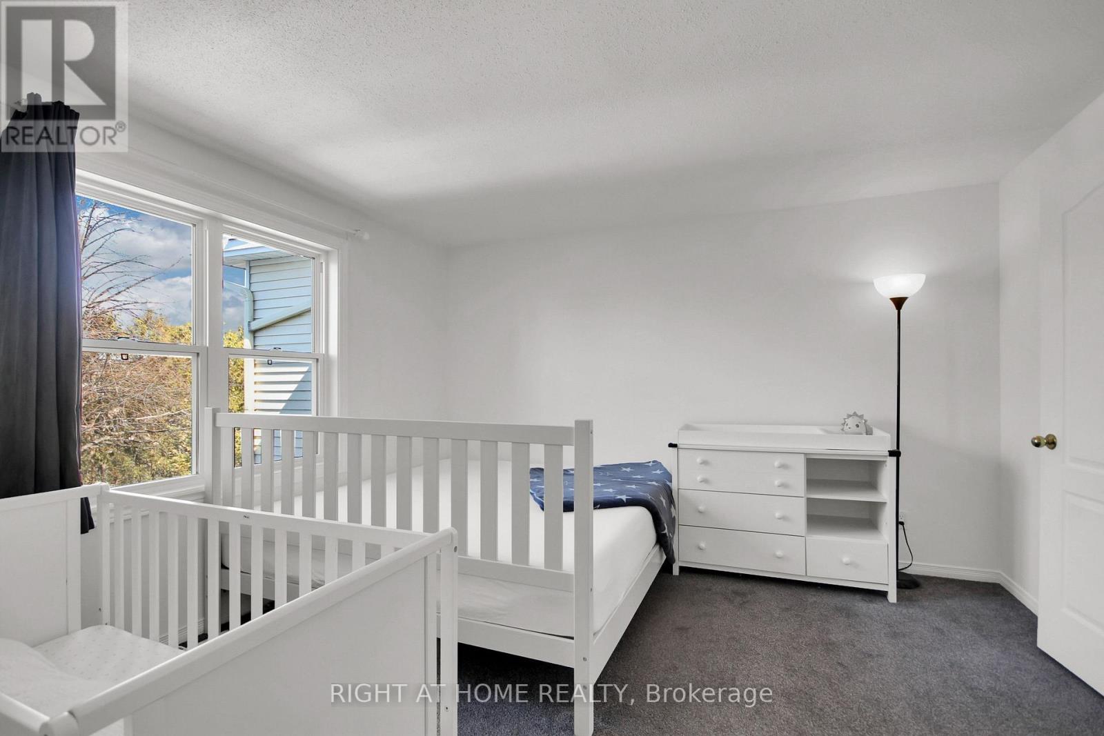 34 KENMARE PLACE - 24