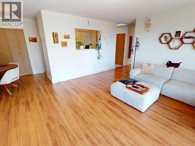 #401 5700 WILLOW AVE - 6