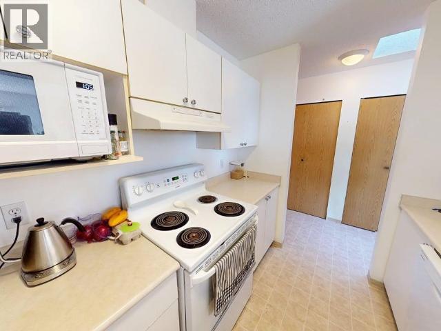 #401 5700 WILLOW AVE - 12