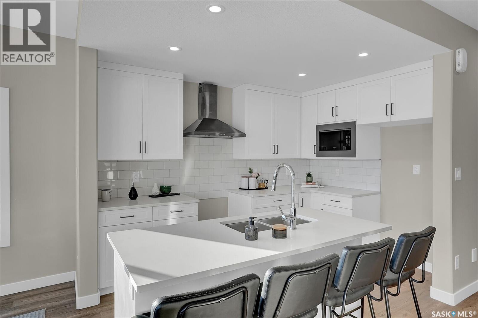 230 KOSTIUK CRESCENT - 5