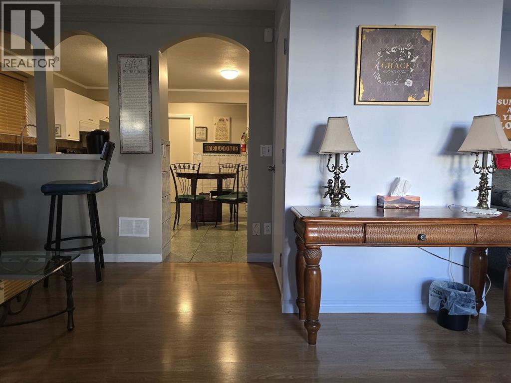 Single Family House Bungalow for Sale in  Hidden Vale Close NW Hidden Valley Calgary 