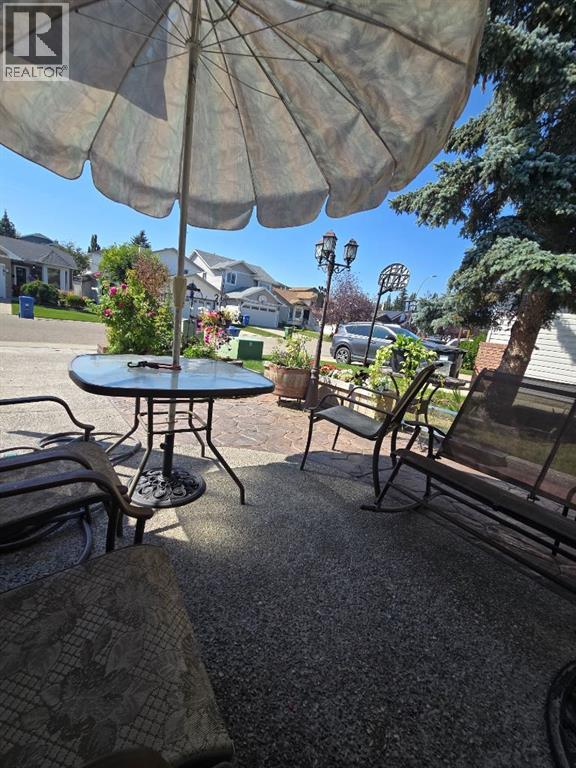 Single Family House Bungalow for Sale in  Hidden Vale Close NW Hidden Valley Calgary 