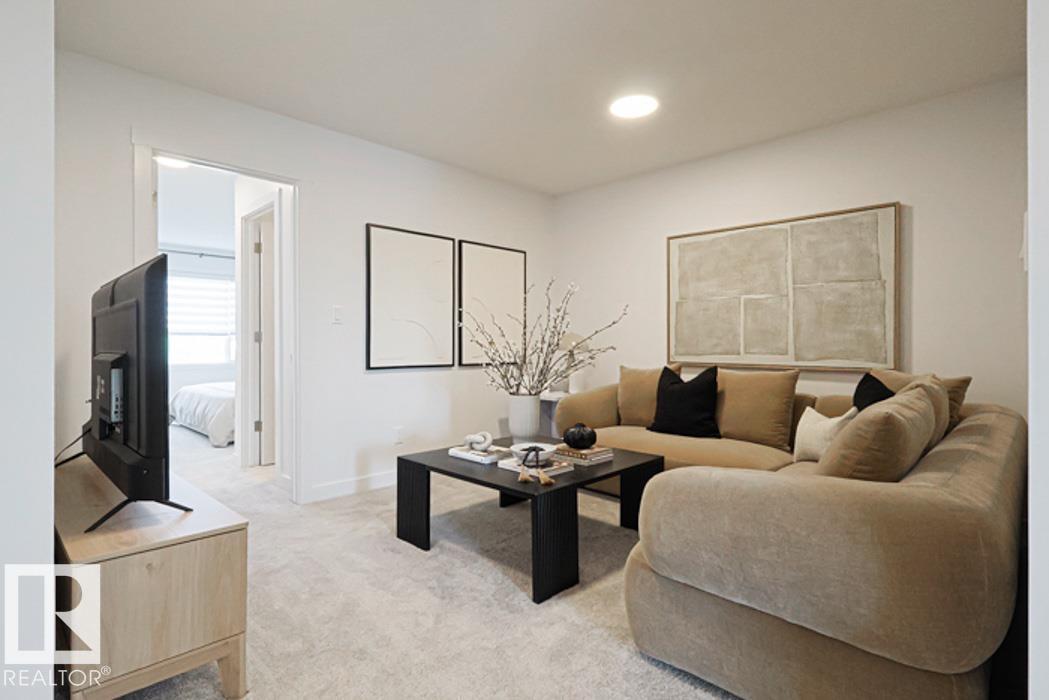 8524 183 AV NW, Edmonton