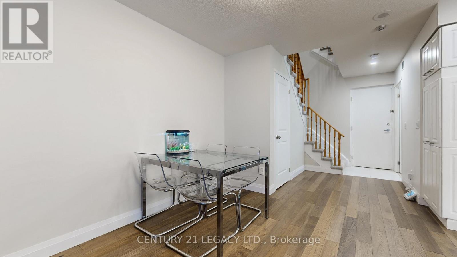 #419 1400 THE ESPLANADE NORTH W - 15