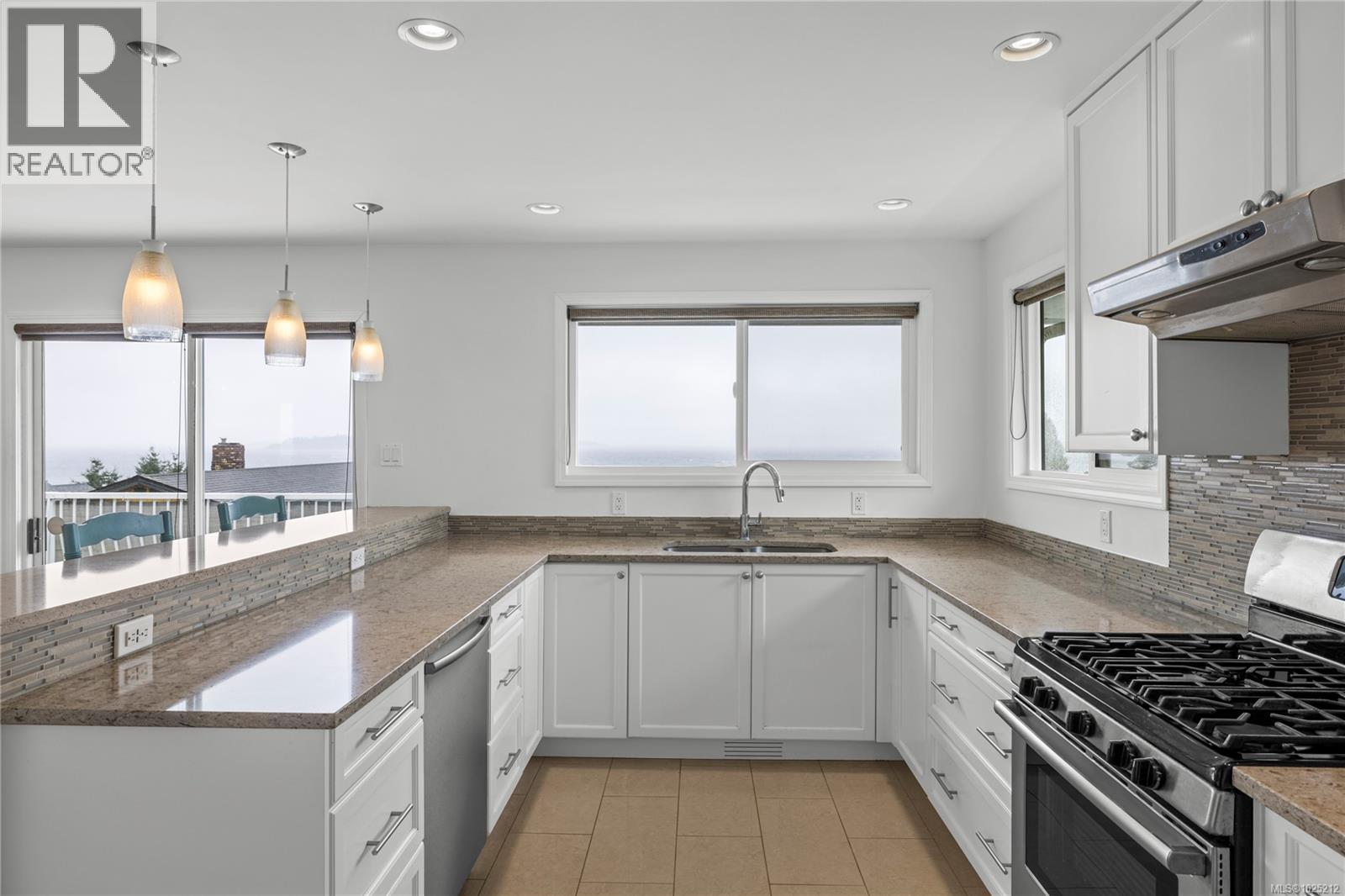 7158 DICKINSON RD - 16